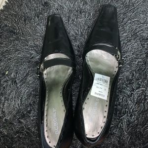 BCBG Vintage Veg Calf Heels